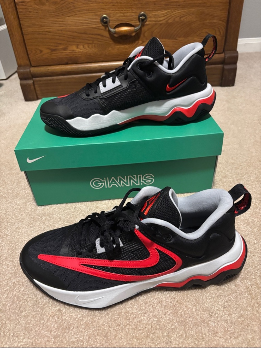 Nike Giannis Immortality 3 Black & Red Basketball Shoes Men’s Size 10.5